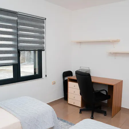 Kristal Appartement Tirana