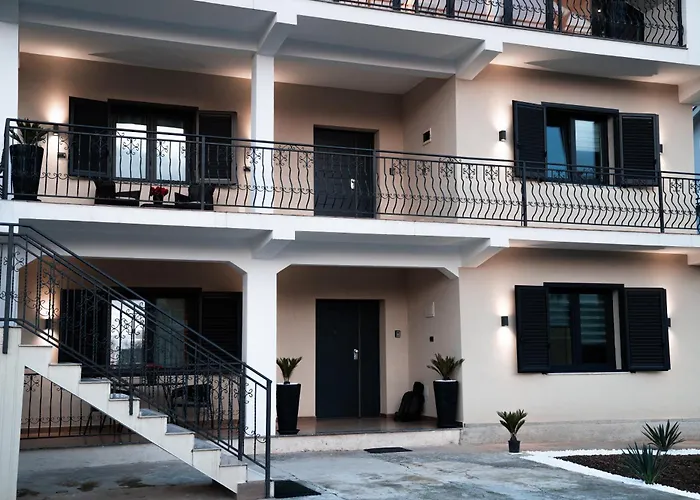 Kristal Apartment Tirana